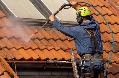 Démoussage et hydrofuge de toiture à Frazé